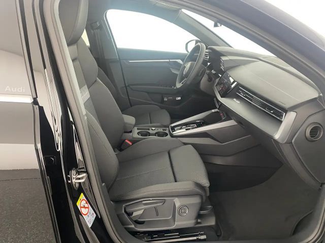 Audi A3 30 TFSI Sedan