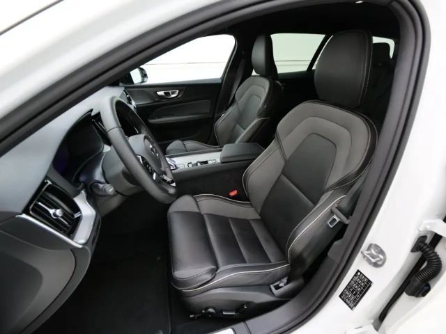 Volvo V60 AWD Dark Hybrid Plus T6