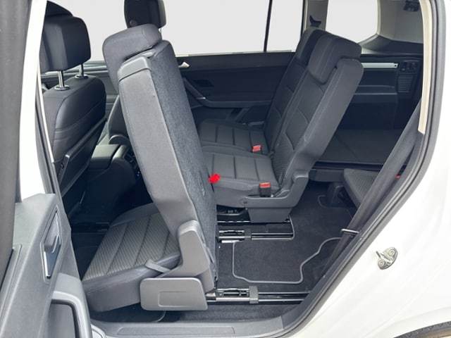 Volkswagen Touran 1.5 TSI R-Line