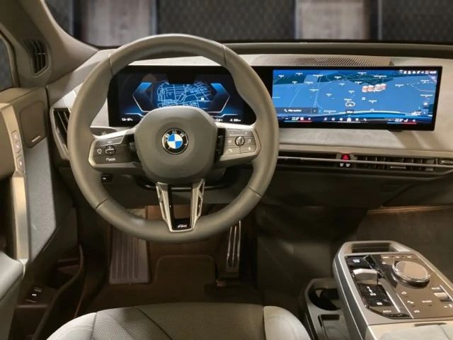 BMW iX xDrive45