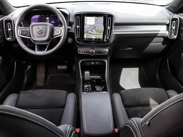 Volvo XC40 Dark Plus