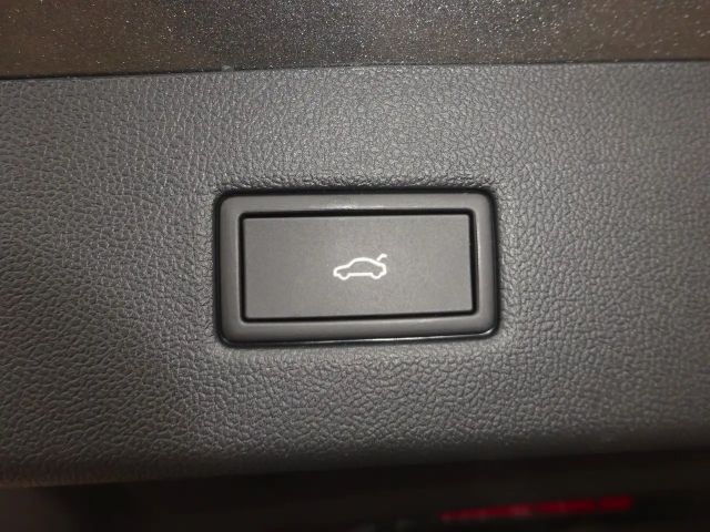 Ford Explorer Extended range RWD