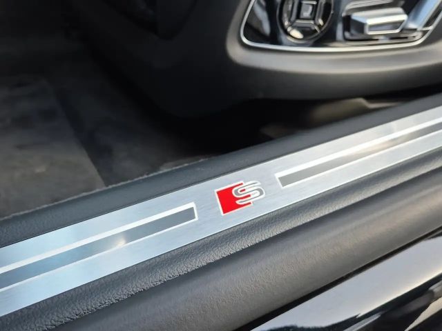 Audi A8 60 TFSI S-Line