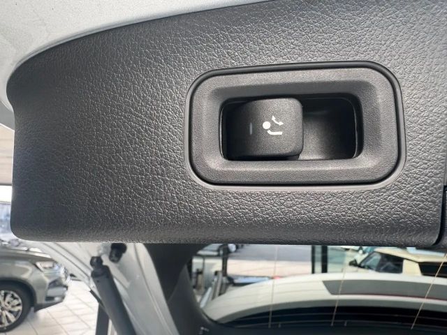 Mercedes-Benz EQA 300 4MATIC AMG Line