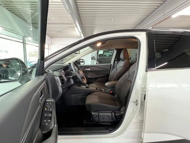 Nissan Qashqai 1.3 Connecta LED+KEYLESS+360°+ACC+VC.