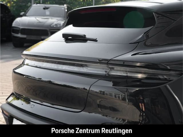 Porsche Taycan 4S Cross Turismo