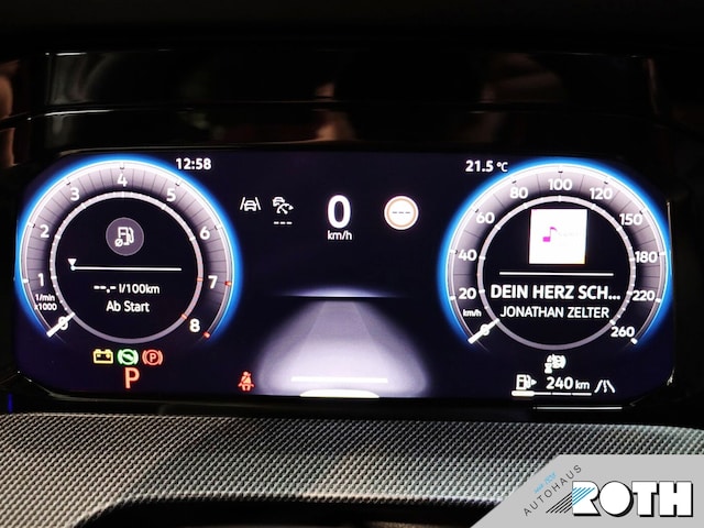 Volkswagen Golf 1.5 eTSI DSG Golf VIII R-Line