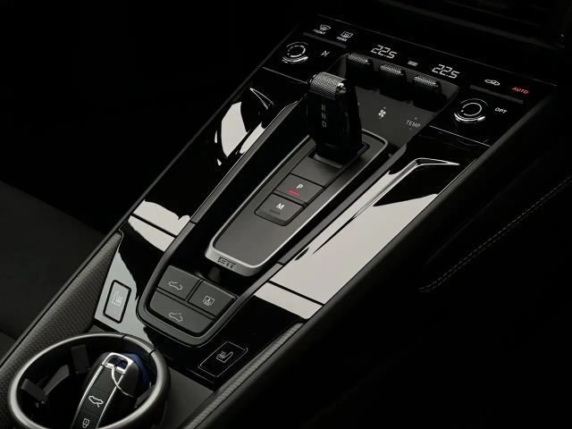 Porsche 992 Carrera Coupé GTS