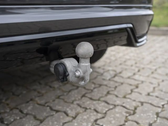 Volvo XC60 AWD Dark Plus