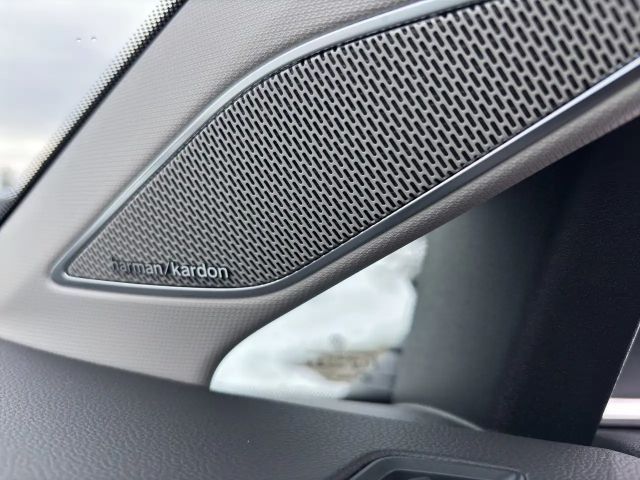 Volkswagen Golf 1.5 eTSI Life