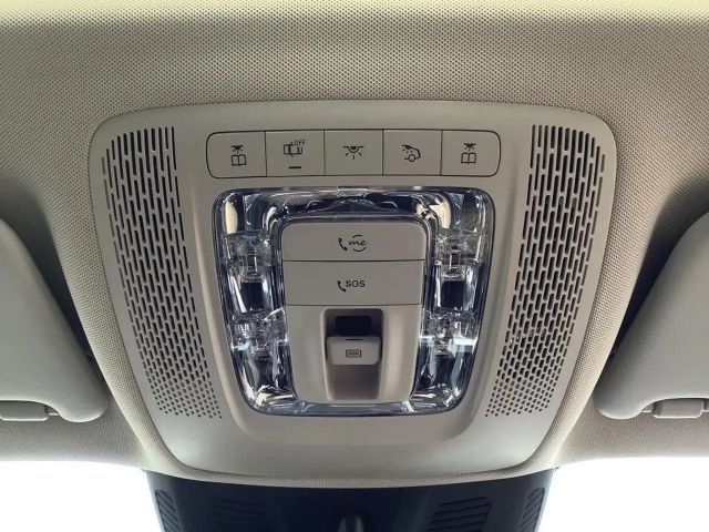 Mercedes-Benz EQB 300 4MATIC AMG Line