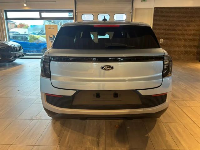 Ford Explorer Extended range