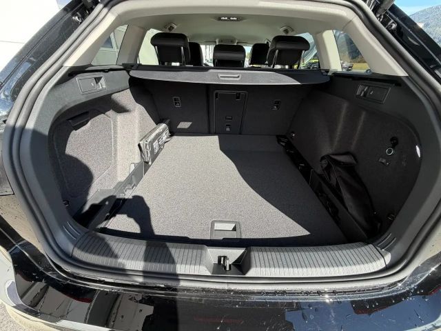 Volkswagen Golf 1.5 eTSI Life Variant