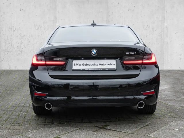 BMW 318 318i Sedan Sport Line