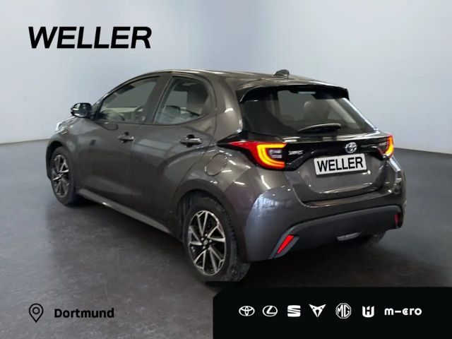 Toyota Yaris Hatchback Hybride Team D