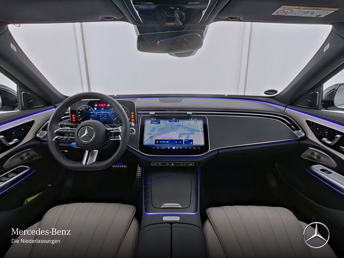 Mercedes-Benz E 200 Sedan