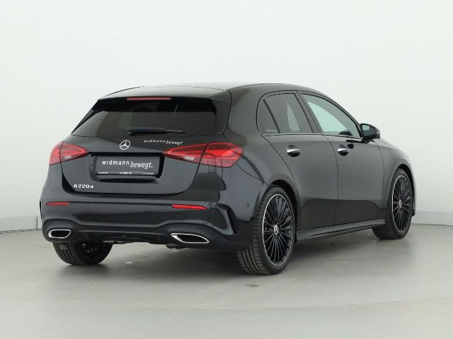 Mercedes-Benz A 220 A 220 d