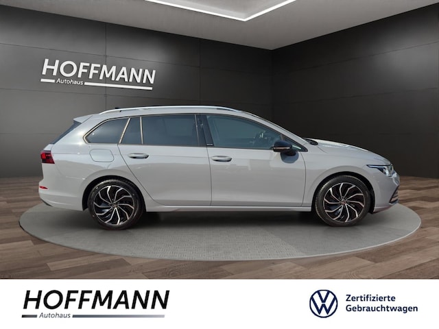 Volkswagen Golf 1.5 eTSI DSG Variant