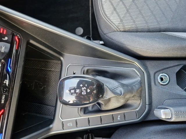 Volkswagen Polo DSG R-Line