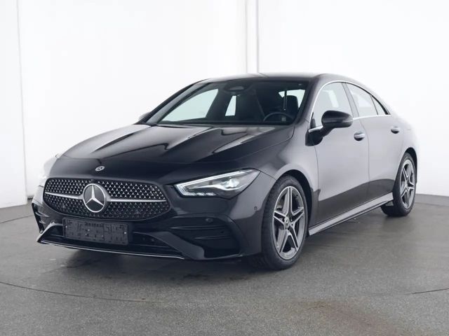 Mercedes-Benz CLA 200 AMG Line Coupé