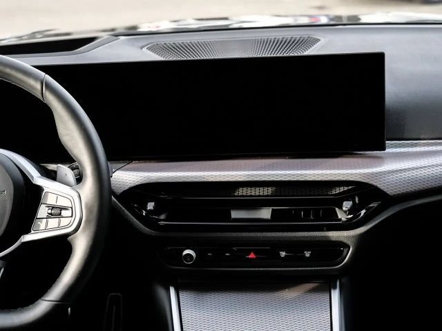 BMW 330 330i M-Sport xDrive