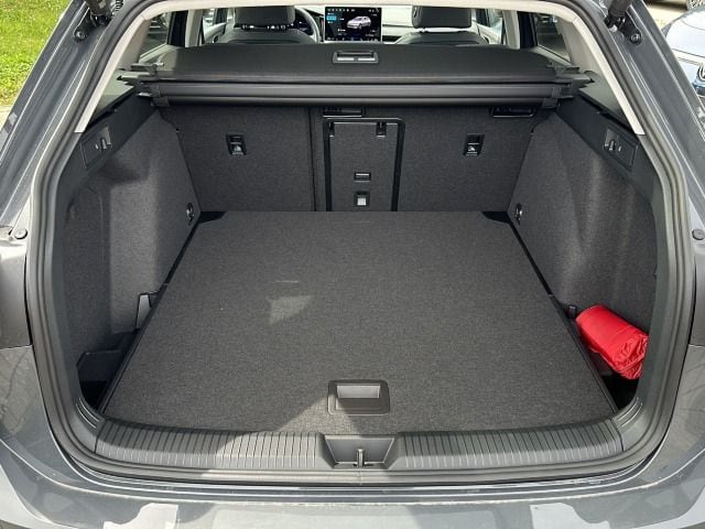 Volkswagen Golf 1.5 eTSI DSG Style Variant