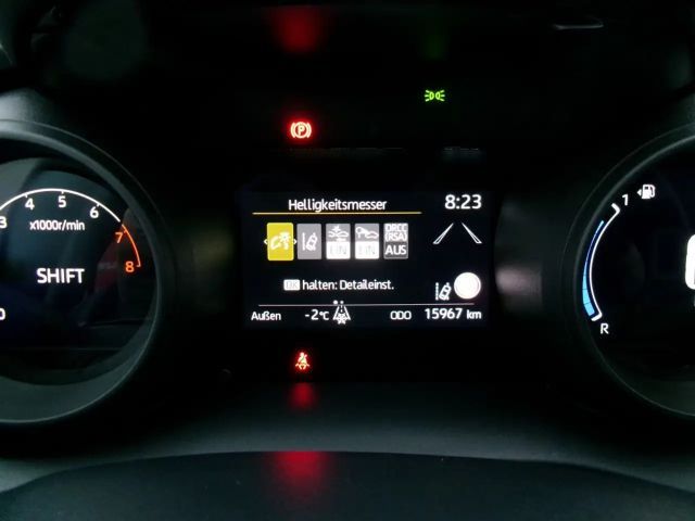 Toyota Yaris Hatchback Team D VVT-i