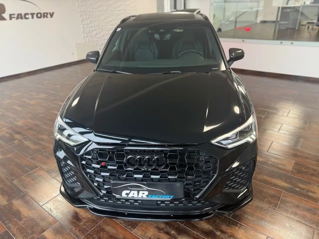 Audi RS Q3 RSQ3 2,5 TFSI *GARANTIE* SONOS* PANO* OP SCHWARZ*