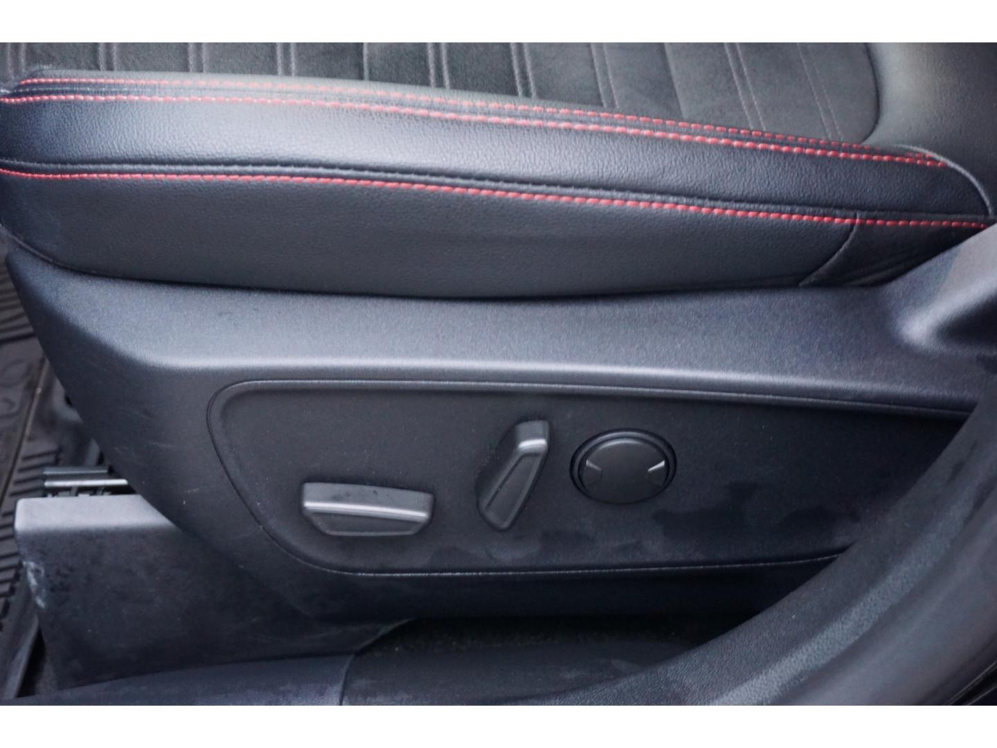 Ford Kuga Plug in Hybrid ST Line X