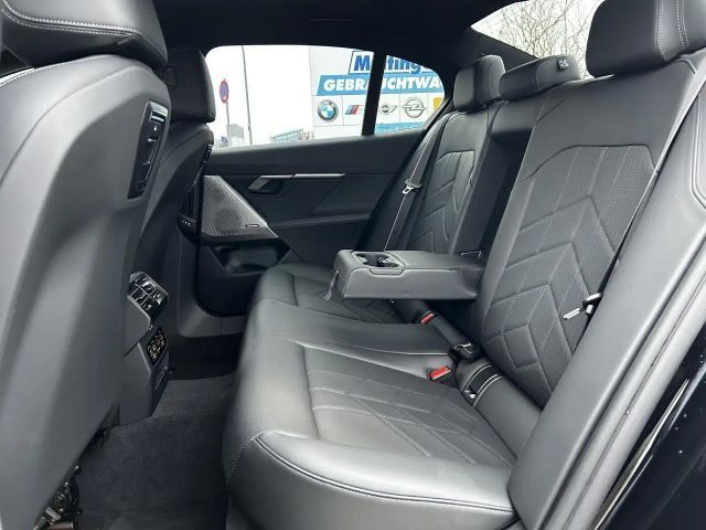 BMW 520 520d M-Sport Sedan