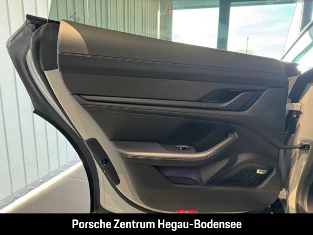 Porsche Taycan Cross Turismo Turbo