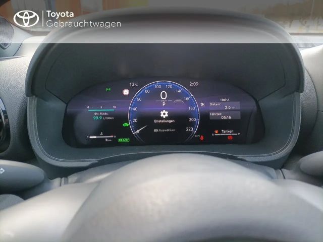 Toyota Yaris Hatchback Hybride Style