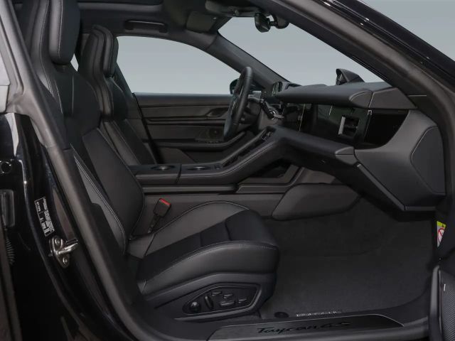 Porsche Taycan 4S Cross Turismo