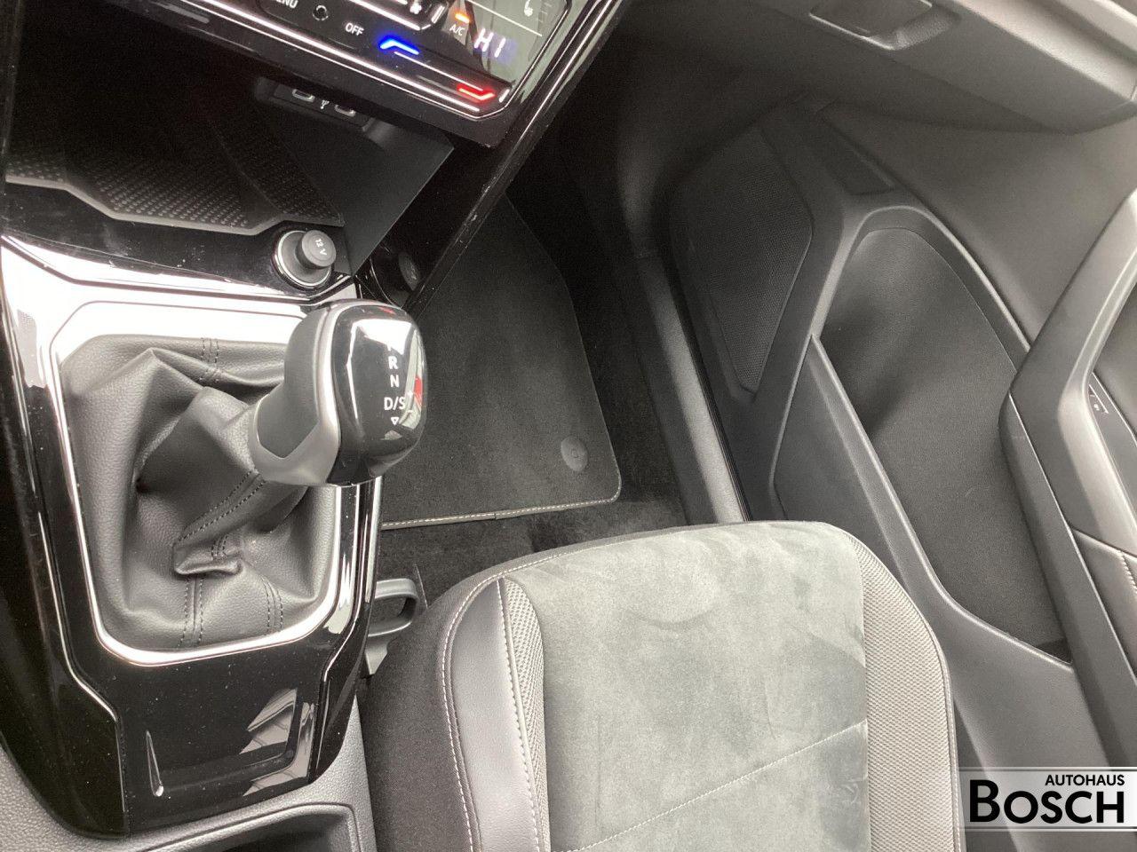 Volkswagen T-Roc 1.5 TSI DSG R-Line