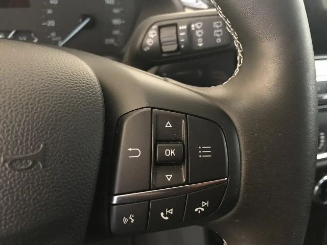 Ford Puma EcoBoost Titanium