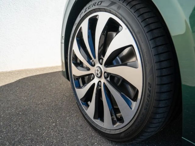 Bentley Flying Spur V8