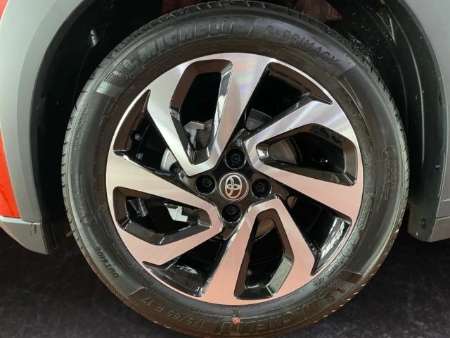 Toyota Aygo X Bi-Tone Hatchback