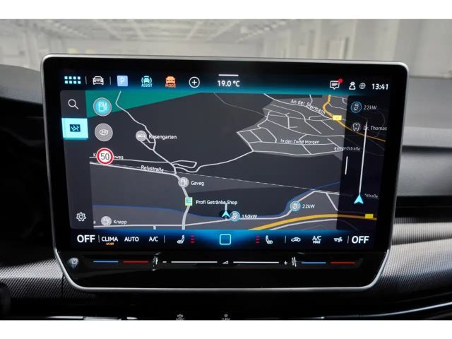 Volkswagen Golf 1.5 eTSI DSG Golf VIII R-Line