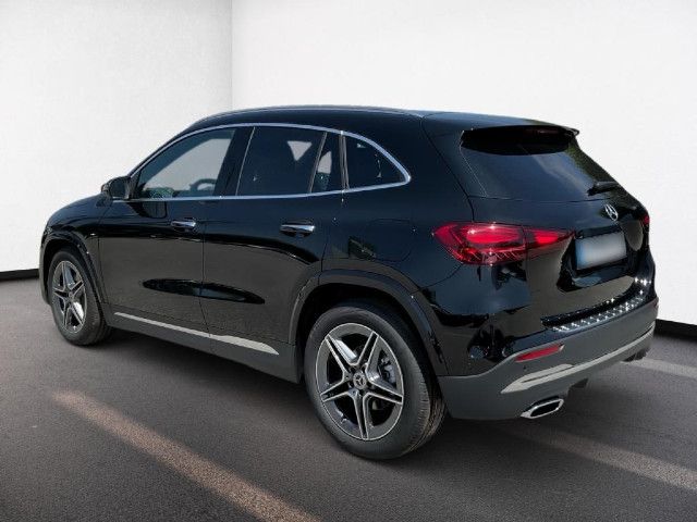 Mercedes-Benz GLA 200 AMG Line