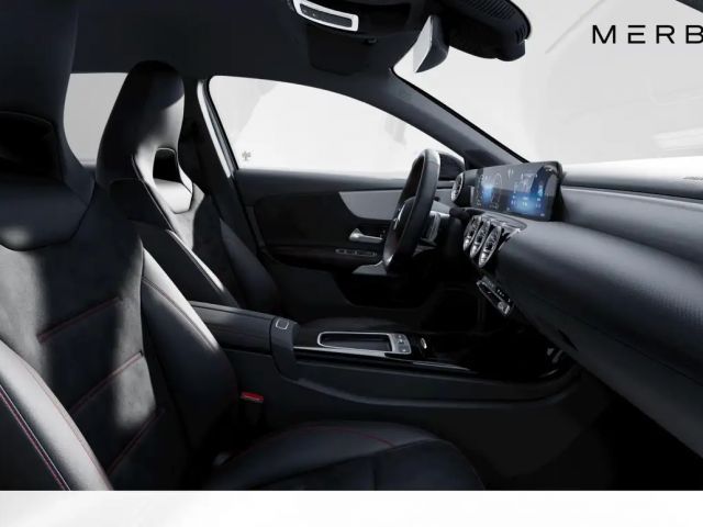 Mercedes-Benz A 180 A 180 d AMG Line