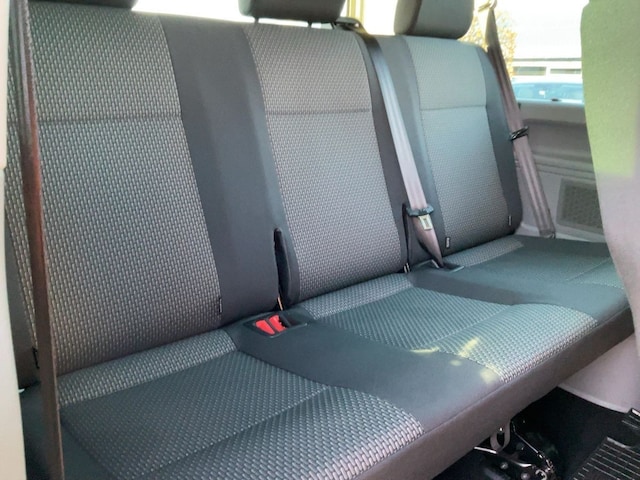 Volkswagen Caravelle 2.0 TDI T6