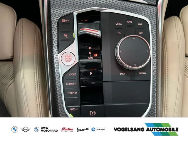 BMW 320 320d M-Sport Sedan