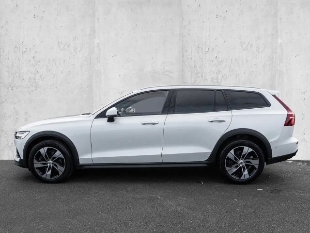 Volvo V60 Cross Country AWD Plus