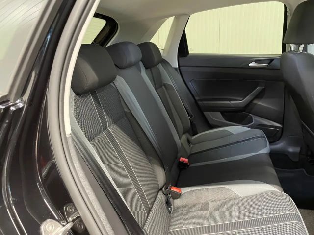 Volkswagen Polo 1.0 TSI DSG Style
