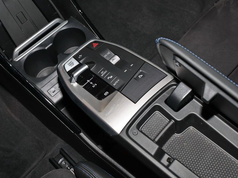 BMW 220 220i Active Tourer