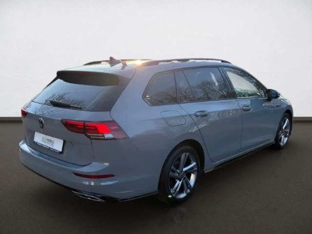 Volkswagen Golf 1.5 TSI R-Line Variant