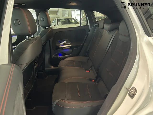 Mercedes-Benz GLA 200 AMG Line