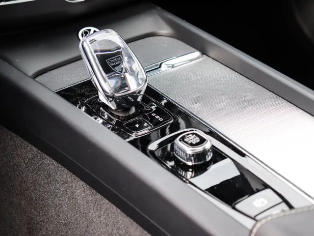 Volvo XC60 AWD Plus Recharge T8