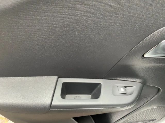 Opel Corsa F 1.2 *Stadtflitzer*