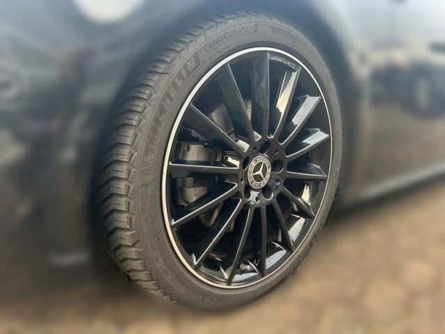 Mercedes-Benz A 220 A 220 d AMG Line